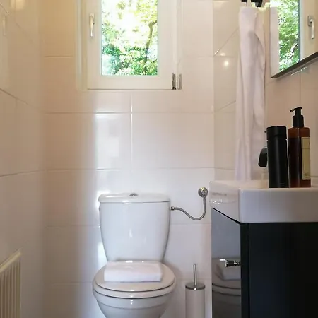 Mit Pool & Sauna 度假居 埃伦豪森