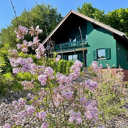 Beim Georgi Schloss Эренхаузен