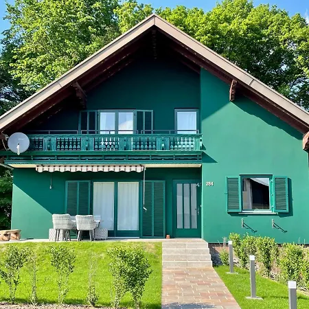 Tatil Evi Mit Pool & Sauna