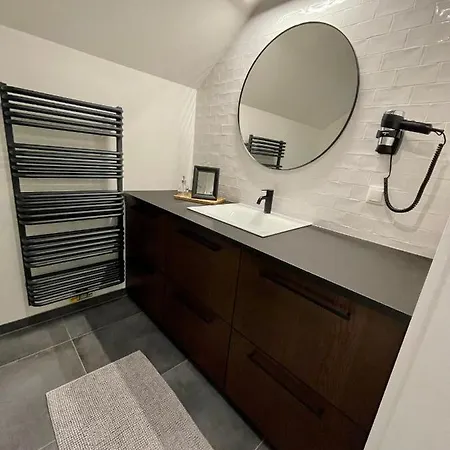 Mit Pool & Sauna